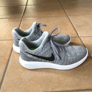 Nike women’s Lunarlon shoes